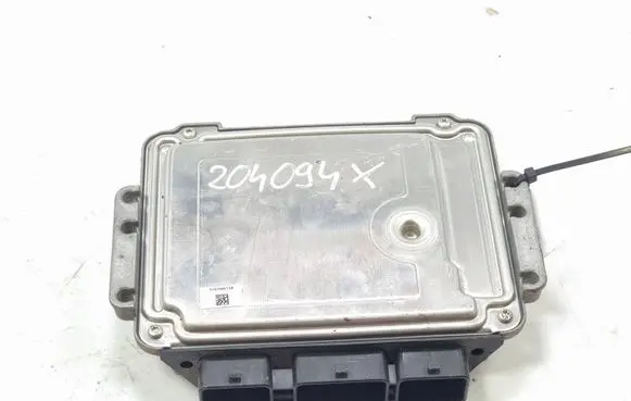 Peugeot 308 Engine control unit/module ECU 9653958980