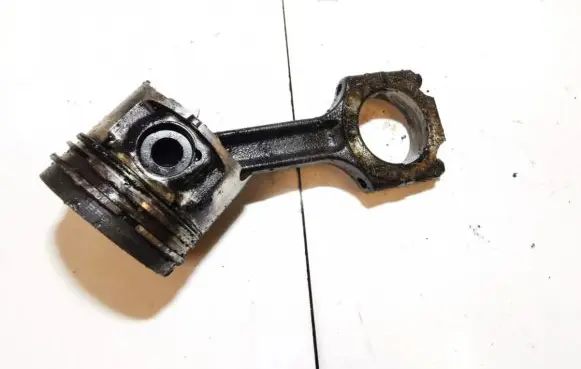 Fiat Marea Piston with connecting rod