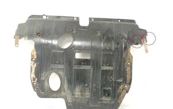 KIA Sorento Engine splash shield/under tray 291102P100