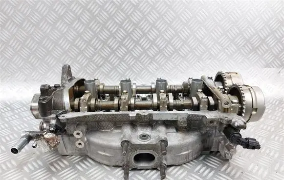 Mitsubishi Eclipse Cross Engine head 00755668