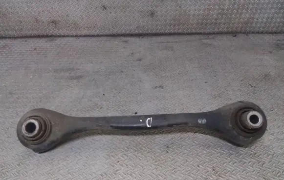 Rear control arm