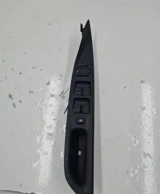 Mazda 6 Electric window control switch GJ6A684L6