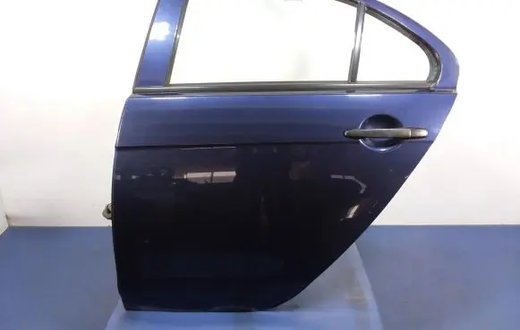 Mitsubishi Lancer VIII Rear door