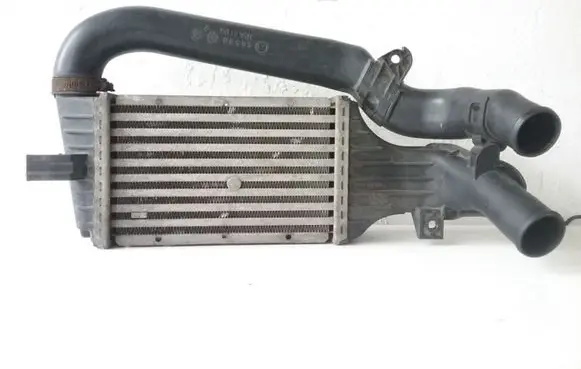 Opel Zafira A Intercooler radiator 24436438 81770