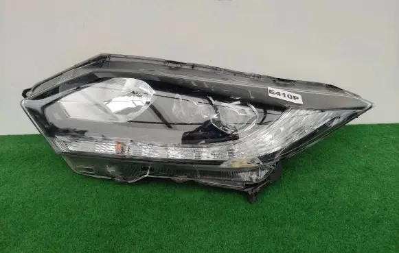 Honda HR-V Headlight/headlamp 100-18205