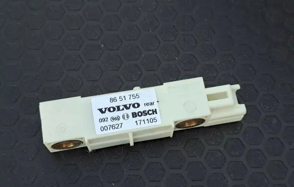 Volvo XC90 Airbag deployment crash/impact sensor 8651755 171105