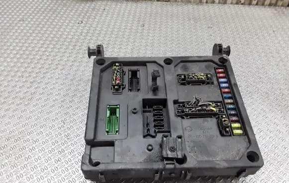 Ford Galaxy Fuse module 7M3962258AH