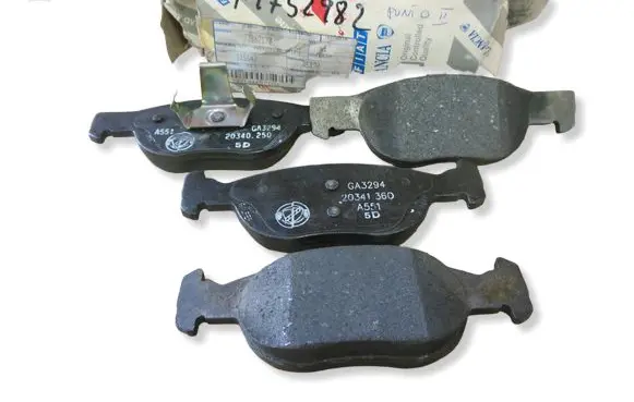 Lancia Delta II Brake pads (front) 71752982