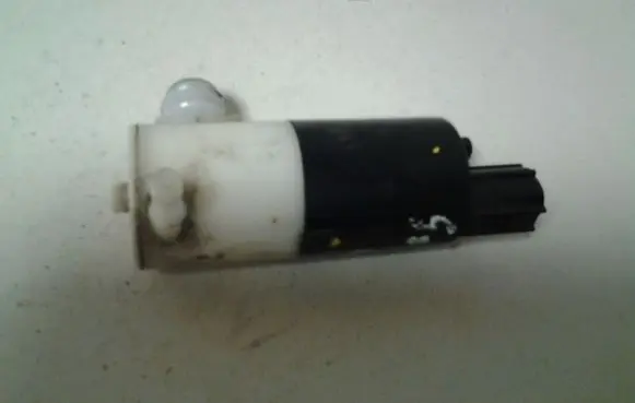 Jeep Cherokee Windscreen/windshield washer pump
