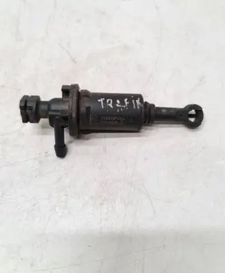 Renault Trafic II (X83) Clutch master cylinder 8200031240