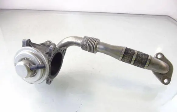 Skoda Superb B5 (3U) EGR valve 038131501AN