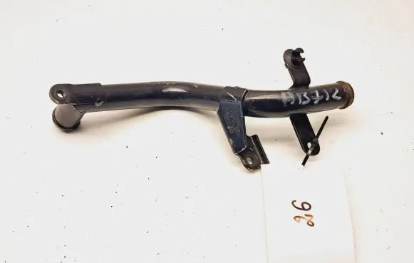 Audi A4 S4 B7 8E 8H Engine coolant pipe/hose 06B103213G 158600