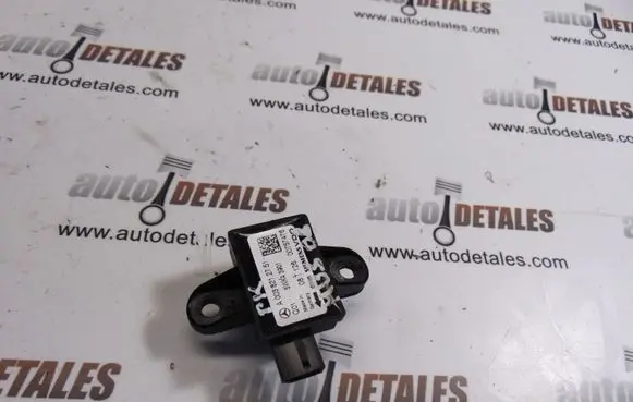 Mercedes-Benz S W221 Airbag deployment crash/impact sensor A0038212751