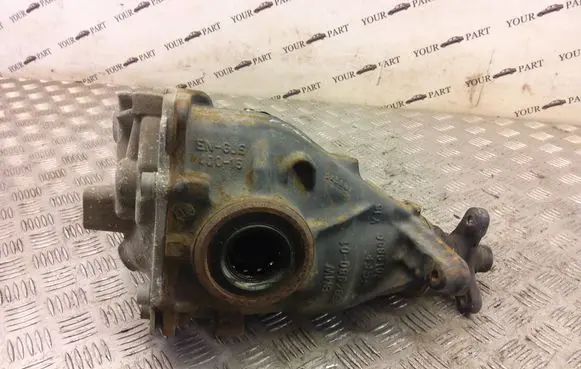 BMW 2 F22 F23 Rear differential 7616971