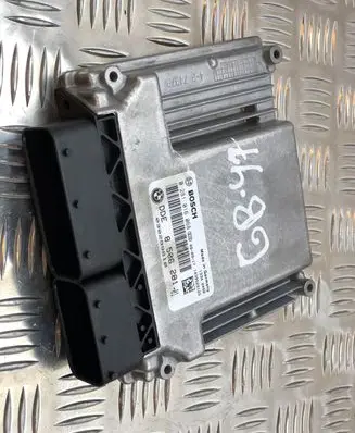 BMW 1 E81 E87 Engine control unit/module ECU 0281016068 DDE8506281