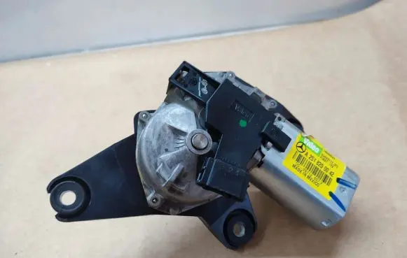 Rear window wiper motor