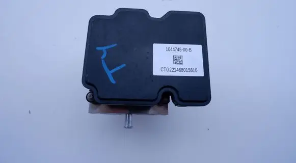 Tesla Model Y ABS Pump 104474500B CTG222468015810