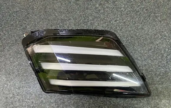 Peugeot 208 II LED Daytime headlight 9851054180