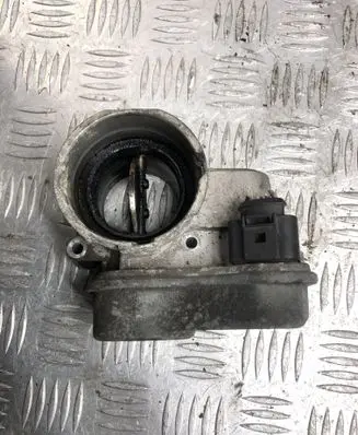 Volkswagen PASSAT B6 Throttle valve 03G128063B