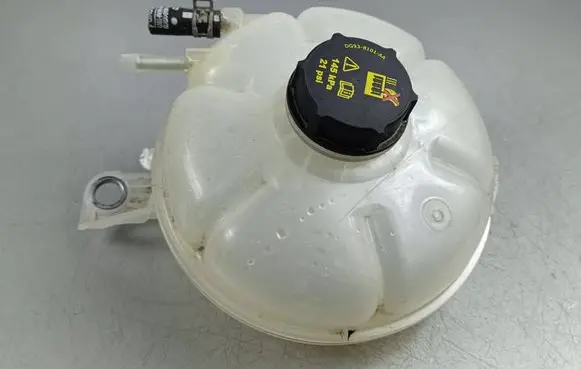 Ford Escape IV Coolant expansion tank/reservoir LX616A080GC