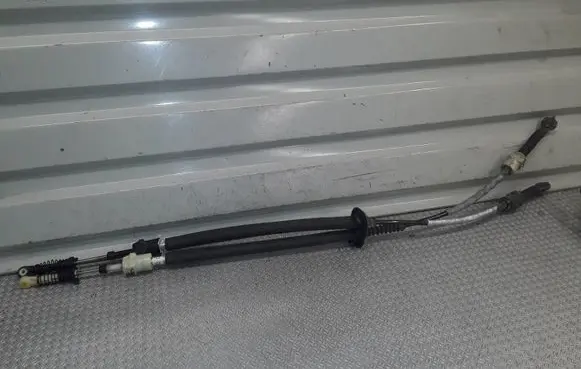 Mercedes-Benz A W169 Gear shift cable linkage 