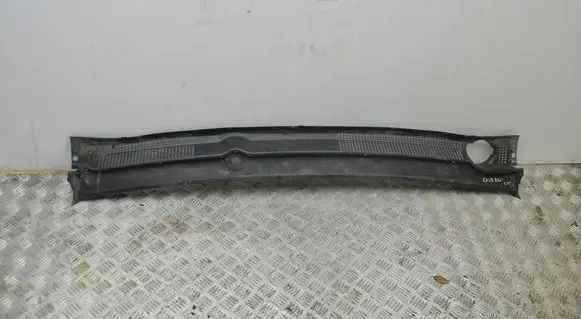 Dacia Sandero III Wiper trim 668114109R