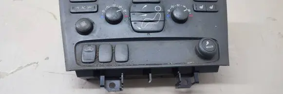 Volvo XC70 Climate control unit 9452368 01W04E 7923