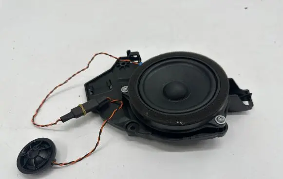 BMW X7 G07 Rear door speaker 2622518 6813598