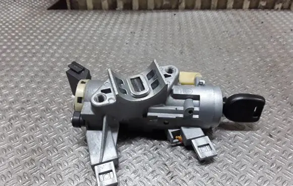 Mitsubishi Lancer Ignition lock
