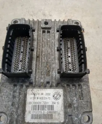 Fiat Panda III Engine control unit/module 51868981 89LHW6KCK B0102319
