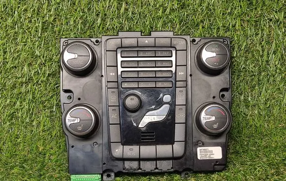 Volvo S60 Head unit multimedia control 30795271 M443200200