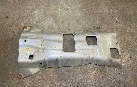Exhaust heat shield