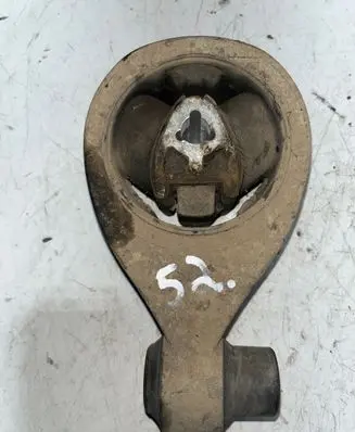 Nissan X-Trail T31 Engine mount bracket 8200277221