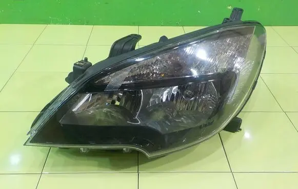 Mitsubishi ASX Headlight/headlamp 42344328