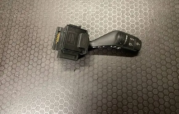 Ford Focus Wiper control stalk 17D940 DX1AA