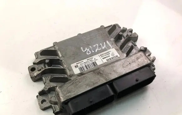 Dacia Sandero Engine control unit/module ECU 8201022671 S118301154A