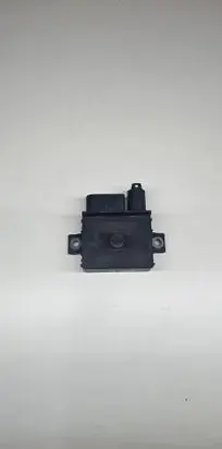 BMW 5 E60 E61 Glow plug pre-heat relay 7786821