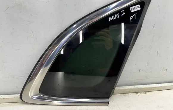 MG EHS Rear side window 10400535