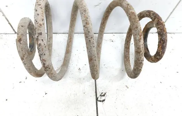 Opel Astra F Rear coil spring