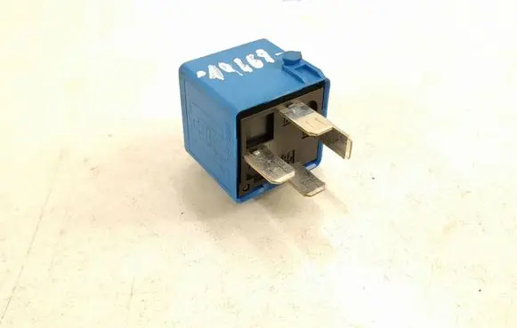 Mercedes-Benz B W245 Cruise control relay 0025422519 A0025422519
