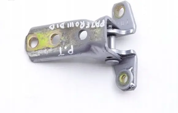 Mitsubishi Pajero Rear door hinge set 