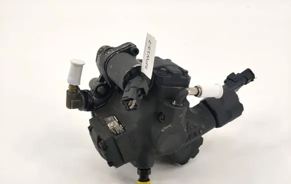 Volvo S40 Fuel injection high pressure pump 9685705080 A2C27100268