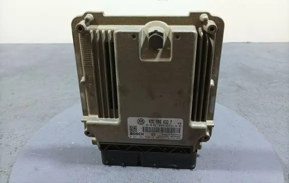 Volkswagen Cross Touran I Engine control unit/module ECU 03C906032F