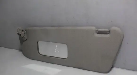 Chevrolet Aveo Sun visor clip/hook/bracket 