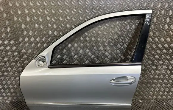 Mercedes-Benz E W211 Front door 