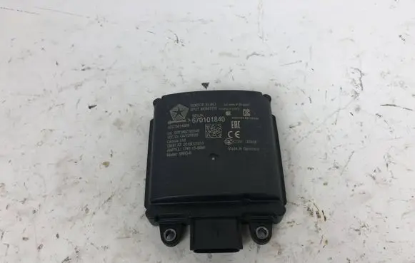 Maserati Levante Blind spot module 670101840