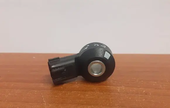 Mazda CX-5 II Detonation knock sensor P31E18921 KU124