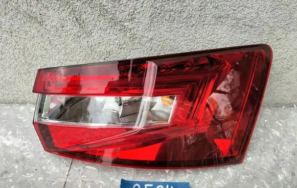 Skoda Superb B8 (3V) Rear/tail lights 3V9945