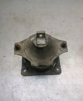 Honda Accord Engine mount bracket