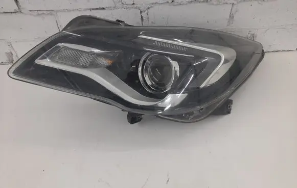 Opel Insignia A Headlight/headlamp 13409908 1LL01116513